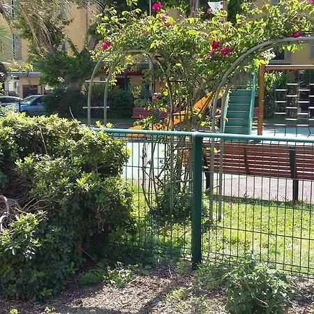 Jardins Du Pont Du Lys 公寓 胡安莱潘